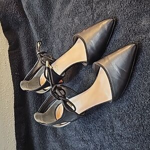 Franco Sarto Kitten Heels EUC Size 6 Black